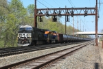 NS 8125 and train 65R